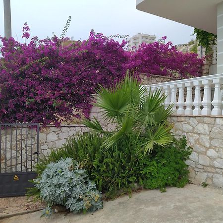 Villa Alimema Sarandë Exteriör bild