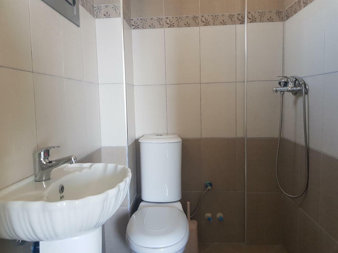 Villa Alimema Sarandë Exteriör bild
