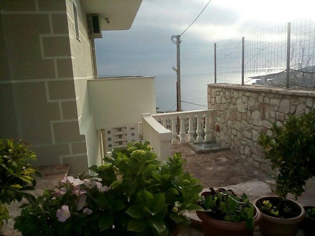Villa Alimema Sarandë Exteriör bild